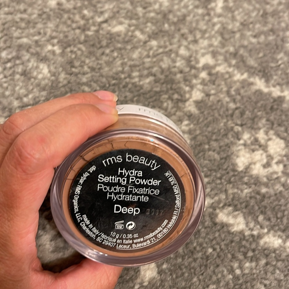RMS Hydra Setting Powder - Picture 3 of 7